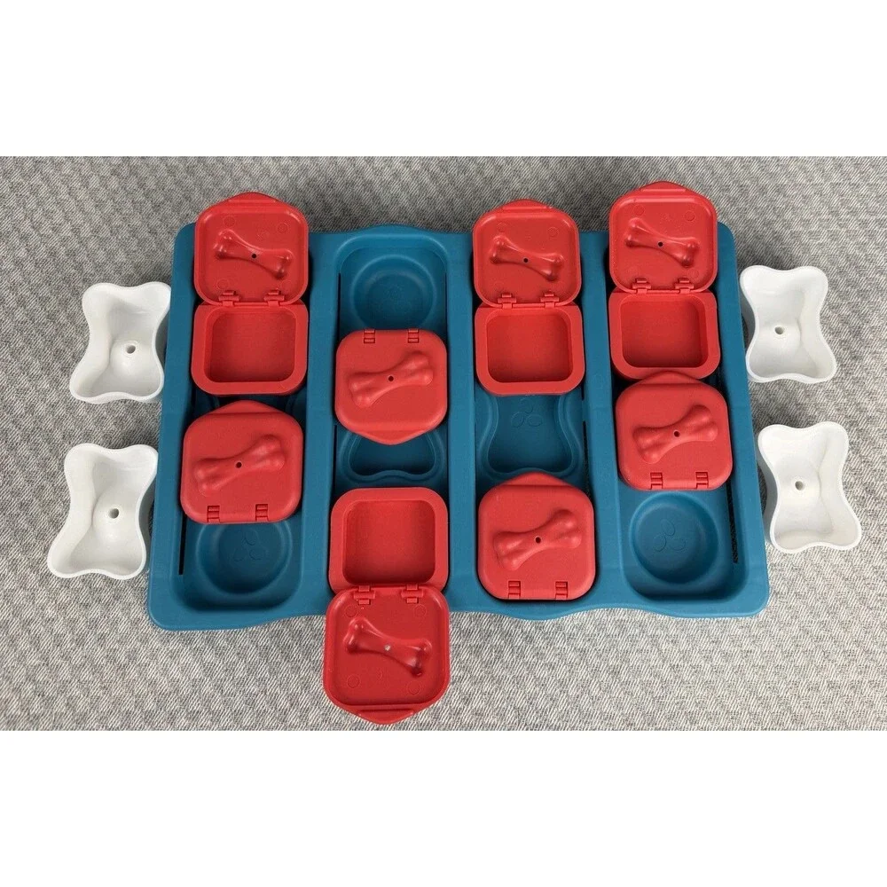 Outward Hound Dog Treat Dispenser Puzzle Toy Nina Ottosson BPA Free Easy Clean